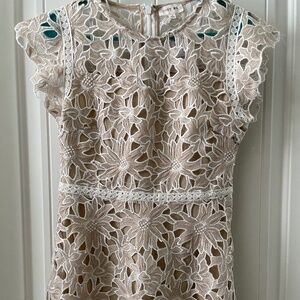 Elegant Lace Midi Dress